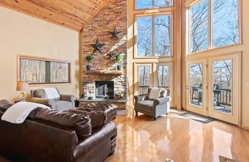Nellysford House | The Osprey with Wintergreen Advantage
