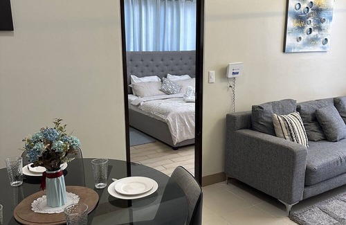 Jaro Apartment | Light 2Bedroom Loft WVTowers28