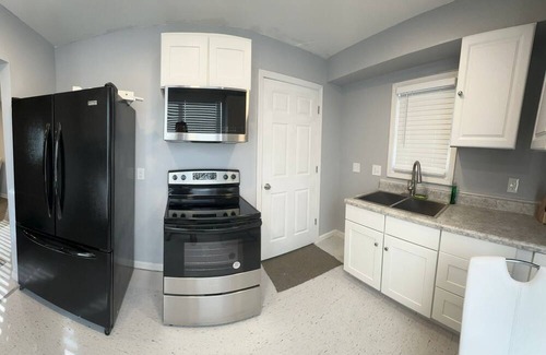 Akron House | Your Exquisite Luxury Haven