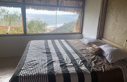 San Pedro Pochutla House | Casa con Palapa y Vista a la Increíble Playa del Pacífico en la Costa Oaxaqueña