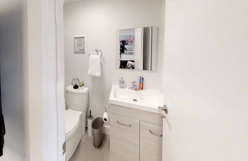 Sandy Hill Apartment | Bachelor apartment in downtown!