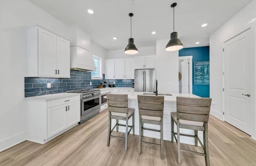 Bid-a-wee Beach House | NEW PROPERTY | Magnificent Gulf Views 🌴 Resort Style Community ☀️ Beach 🏖️