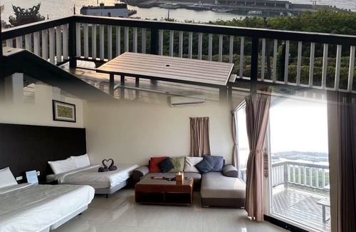 Liuqiu Bed & Breakfast | Sunny bay hotel