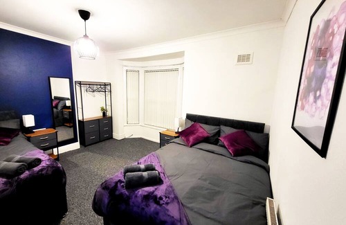 Hull House | Stay Sleep Rest - Chaucer Street