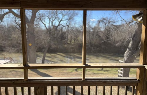 Leesville House | Serene riverfront property on the Guadalupe River
