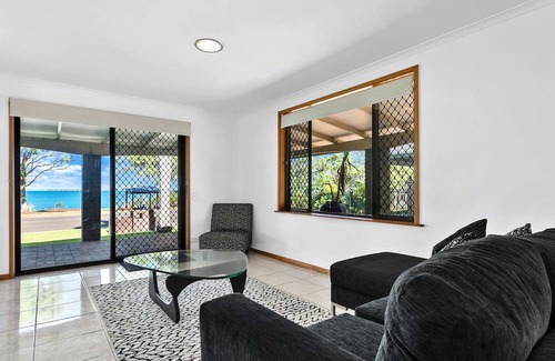 Point Vernon House | Outlook to K'Gari Point Vernon