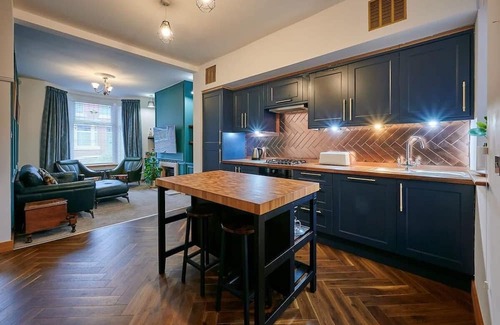 Liverpool House | Host & Stay | 19 Garswood