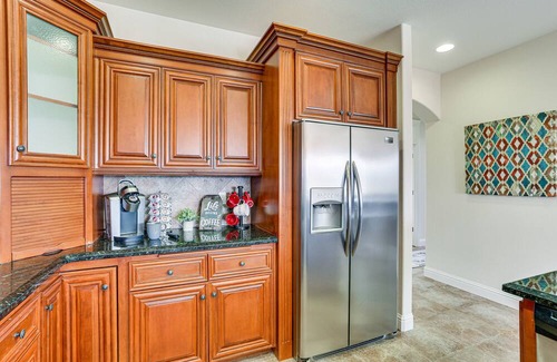 Bella Vista House | Spacious Oak Run Home w/ Panoramic Mountain Views!