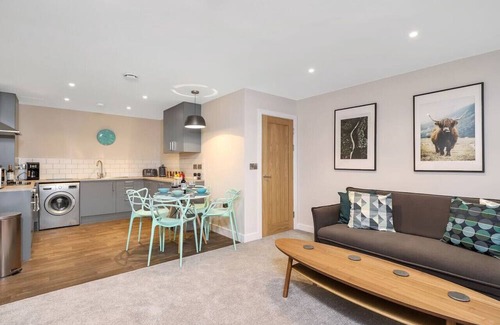 Andover Apartment | Beautiful Executive Apartment 6
