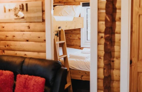 Bronaber Cabin | Rustic & Cozy 2 Bed Log Cabin Retreat nr Zip World