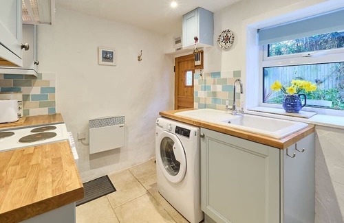 Hythe House | Host & Stay | Claire's Cottage