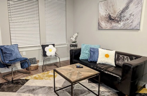 Magnolia Apartment | Spacious 1BR Apt with pool and gym