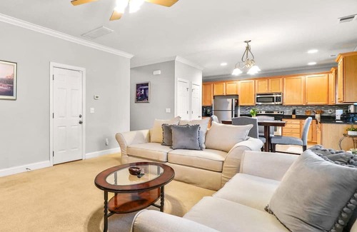 Charlotte House | StaysByWalker 3BR Home + Loft! Backyard!