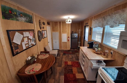 Mars Hill Apartment | Private Guest Suite with Mountain View Near Asheville