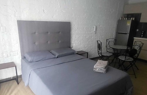Manizales Apartment | 4. Calido Apartaestudio, Casa Azul Manizales Caldas, Colombia