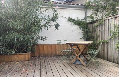 Le Canon Apartment | Apartment 'Appartement Terrasse Ref46' with Shared Pool, Private Terrace and Wi-Fi
