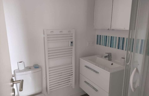 Arzon Apartment | A Louer Appartement T1bis Terrasses de Kerjouanno vue mer