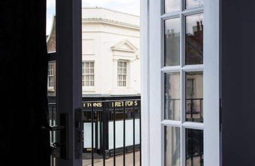 Leamington Spa Apartment | 2 Bedroom Apt Leamington Spa Hosted By Golden Key