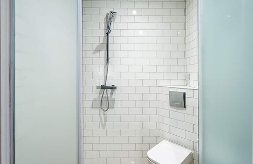 Campden Apartment | Small Kensington Studio, 5 mins to Kensington Palace & 10 mins to Portobello Rd