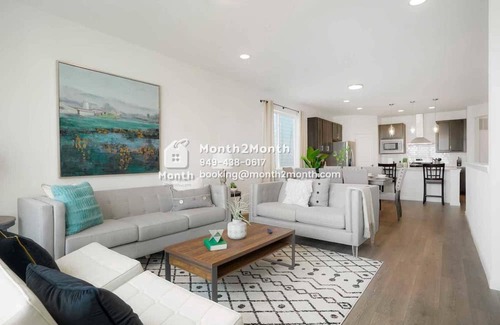 Longmont House | Elegance on High Point Dr #41712