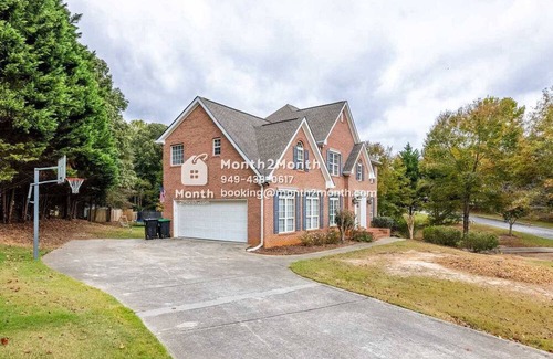 Buford House | Modern Elegance on Silver fox path #41856