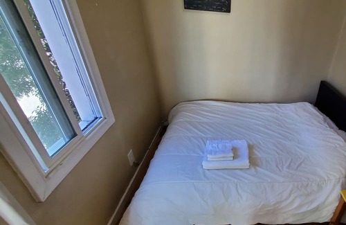 Western Addition Apartment | Loft Apt with high ceiling in the center of SF. Pet-Friendly!