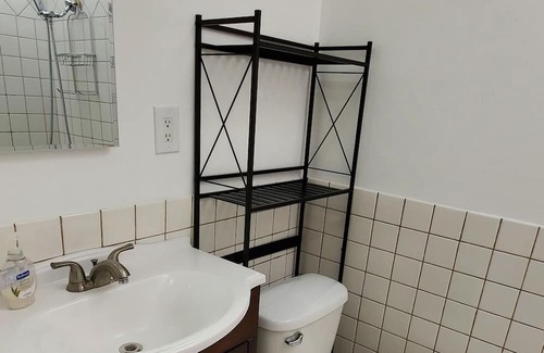 Western Addition Apartment | Loft Apt with high ceiling in the center of SF. Pet-Friendly!