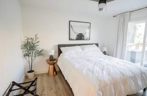 Visalia Other | Farmhouse on ranch near Sequoias