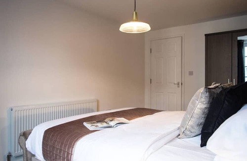 Leamington Spa Apartment | 2 Bedroom Apt Leamington Spa Hosted By Golden Key