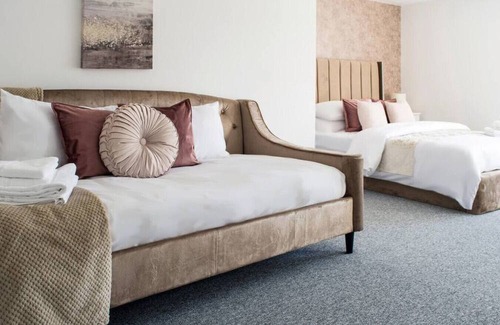 Leamington Spa Apartment | 1 Bedroom Apt Leamington Spa Hosted By Golden Key