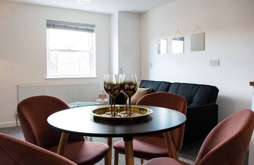 Leamington Spa Apartment | 1 Bedroom Apt Leamington Spa Hosted By Golden Key