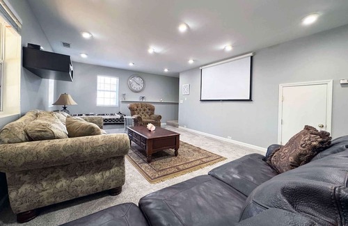 Powder Springs House | Cozy Retreat! Your Home away from home in Powder Springs