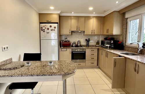 Kemer Mahallesi Apartment | Wonderful 3 bed duplex in sought after prime community
