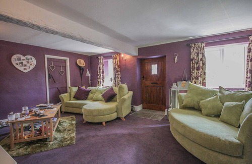 Old Sodbury Cottage | Charming 5-Bed Cottage in Old Sodbury Bristol