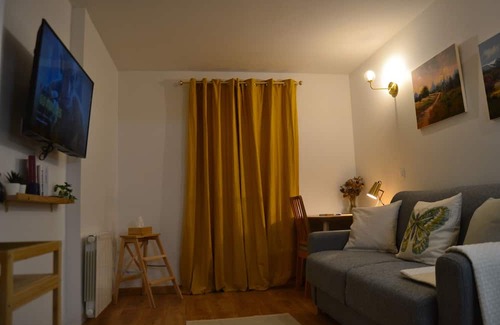 Faubourg de l'Arche Apartment | Studio 88 - Your haven 5 min away from La Défense and 10 min away from Paris