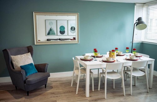 The Lanes Apartment | Brighton City Apartment sleeps 6 *Free parking*