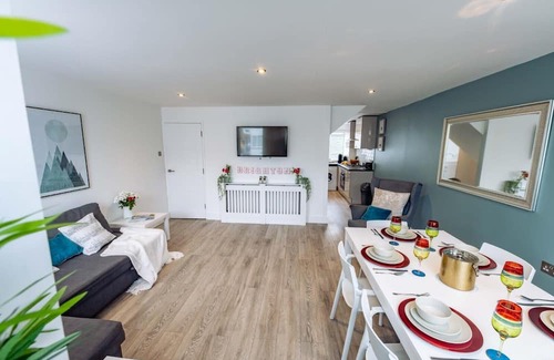 The Lanes Apartment | Brighton City Apartment sleeps 6 *Free parking*