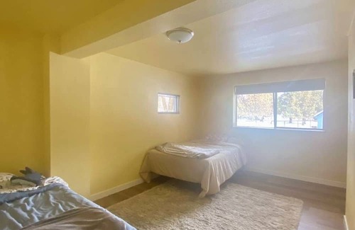 Bend House | Bend beauty on 2 private acres. Just minutes from parks and downtown.