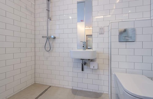 Campden Apartment | Small Kensington Studio, 5 mins to Kensington Palace & 10 mins to Portobello Rd