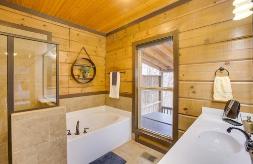 Celina Cabin | Peaceful Celina Cabin w/ Hot Tub & Lake View!