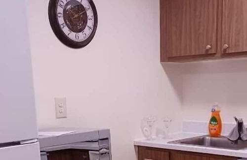 Fairfield Apartment | Beautiful studio apartment in a secure executive building near 2 major hospitals