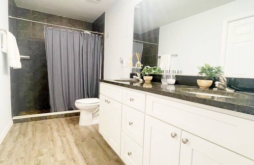Candler House | New Home! Perfect Family Spot!