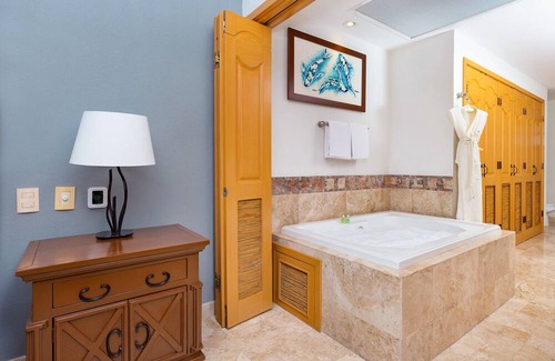 Flamingos Resort | Villa La Estancia NV by Villa TS Rentals