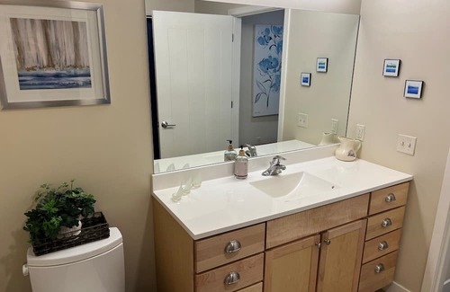 South Burlington Apartment | 1-BR apartment with deck overlooking Lake Champlain and the Adirondack Mountains
