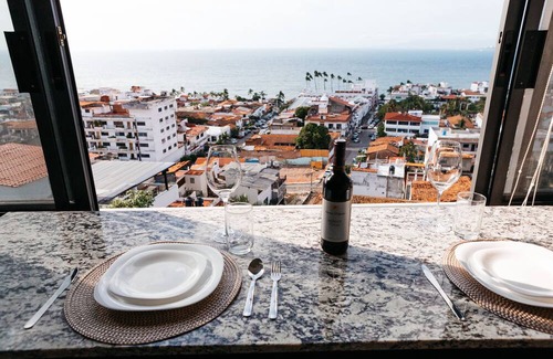 Downtown Puerto Vallarta Apartment | Monyxbnb Hotel