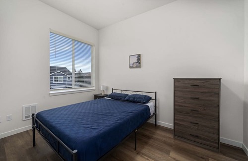 South Tacoma Apartment | Stylish 10 Apartment Units near Fort Lewis