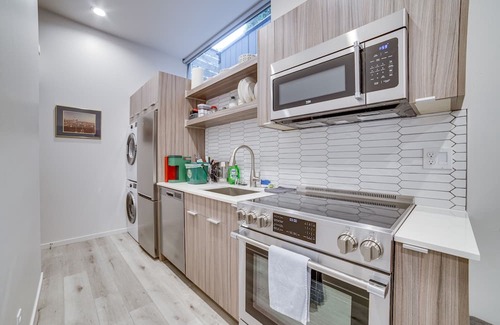 Seattle Metro Area Apartment | Newly Built Seattle Studio: Walk to Seward Park!