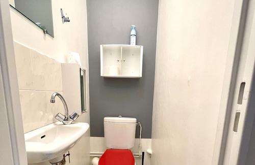 Palaiseau Bed & Breakfast | Chambre 16m2 Palaiseau Centre Ville. Gare RER Palaiseau à 2mn à Pied