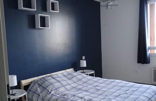 Pres d'Arenes Apartment | Appartement Récent Entre Centre-ville et Plages