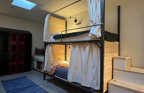 Lewis House | Modern Downtown Hostel! Great outdoor space, large sauna, and cold tub.